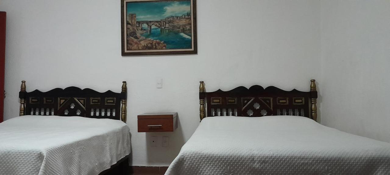Posada De San Agustin Pátzcuaro Buitenkant foto