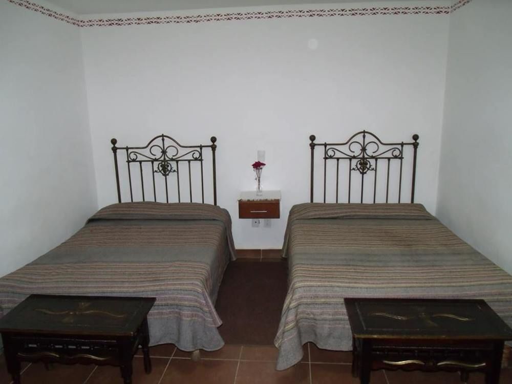 Posada De San Agustin Pátzcuaro Buitenkant foto