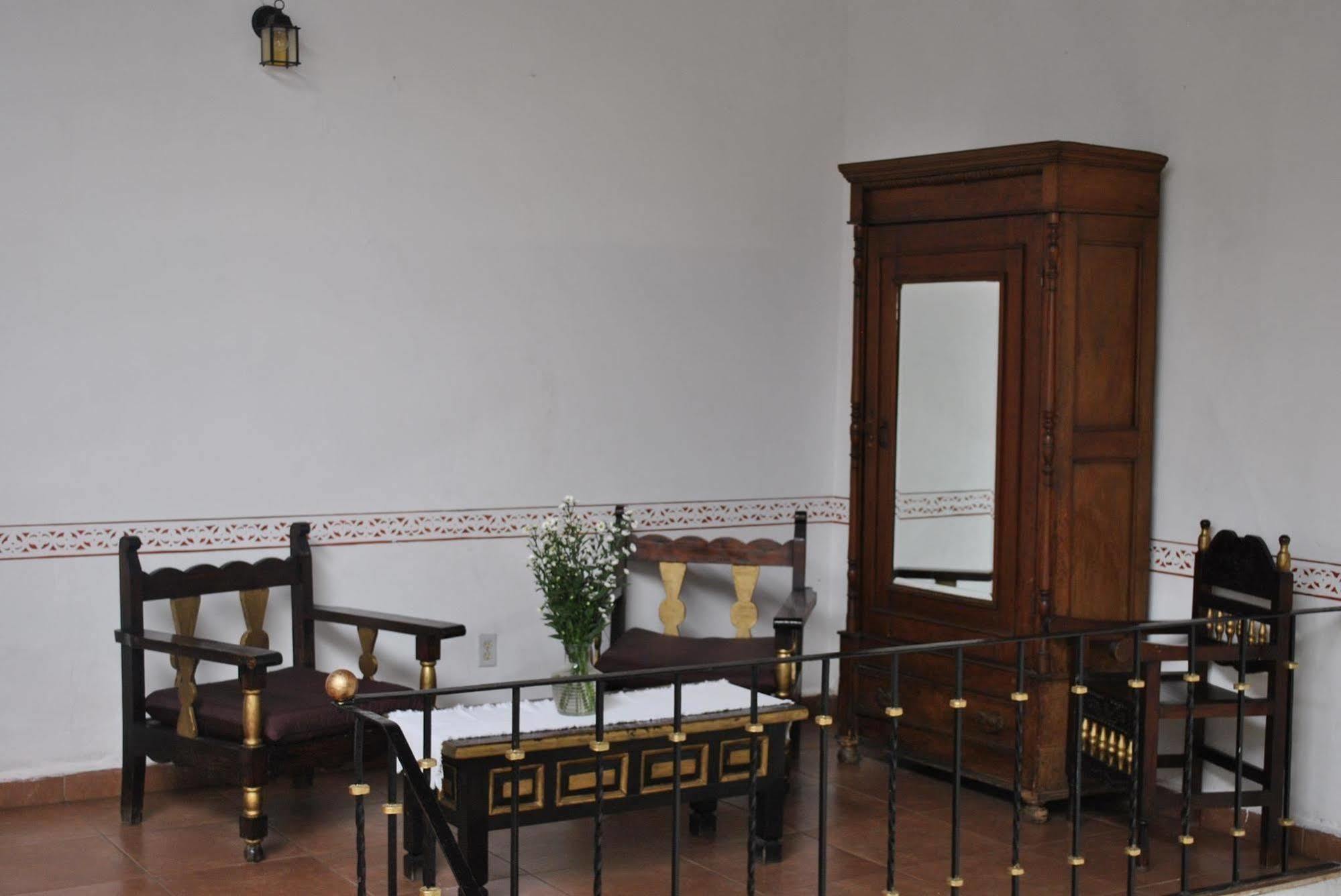 Posada De San Agustin Pátzcuaro Buitenkant foto